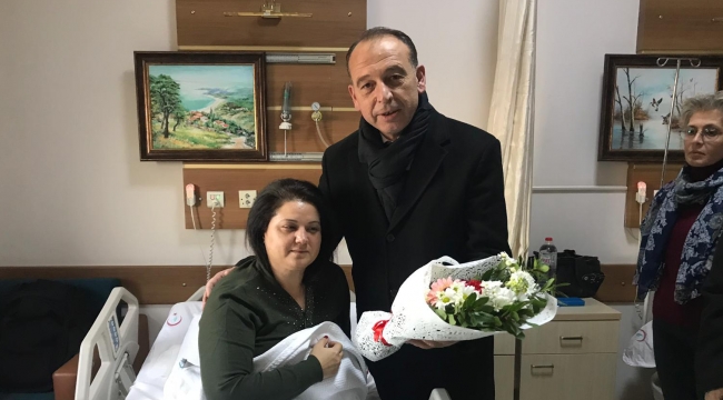 CHP'li AkÄ±n'dan saldÄ±rÄ±ya uÄrayan kadÄ±n doktora ziyaret