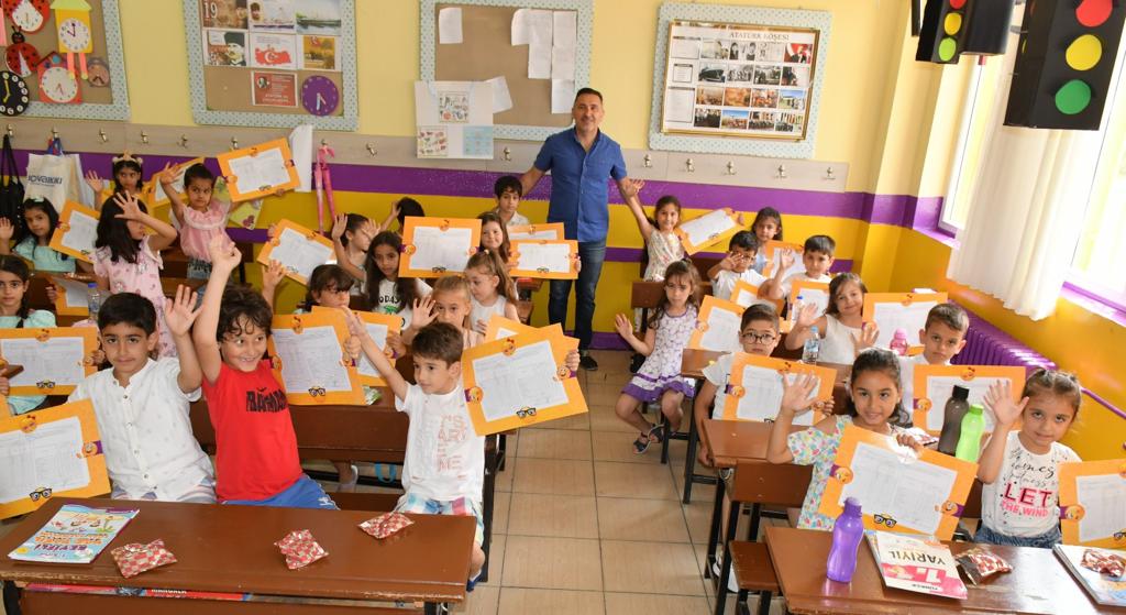 Manisa'da 265 bin öğrenci tatile koştu