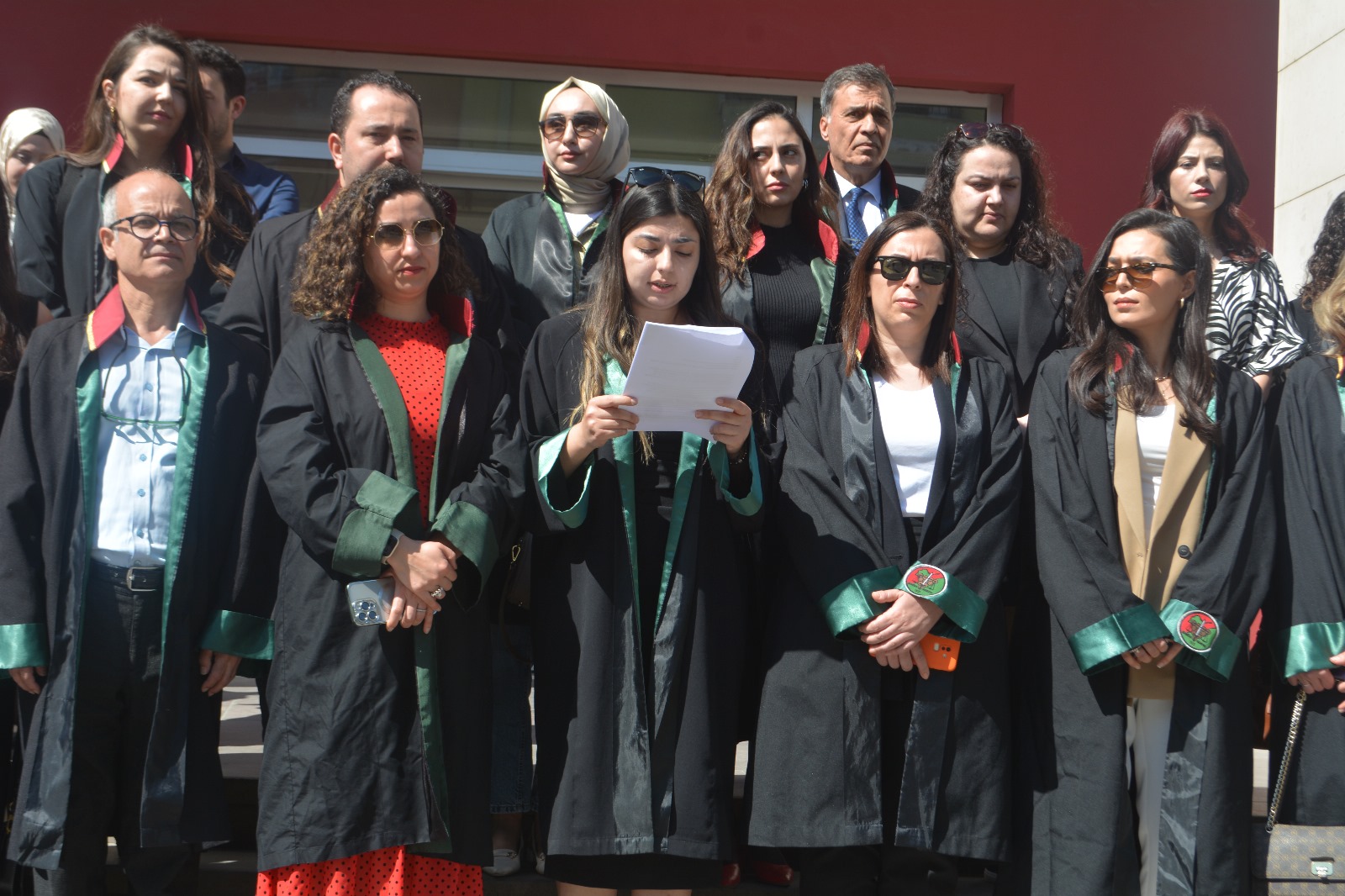 Turgutlu'da Avukatlar Günü kutlandı: 'Verdiğimiz söz göğsümüzde parıldayan onurumuzdur'