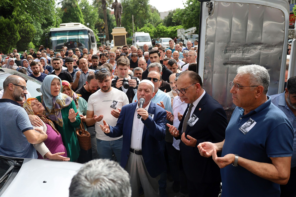 Turgutlu'yu ağlatan genç hakeme gözü yaşlı veda!