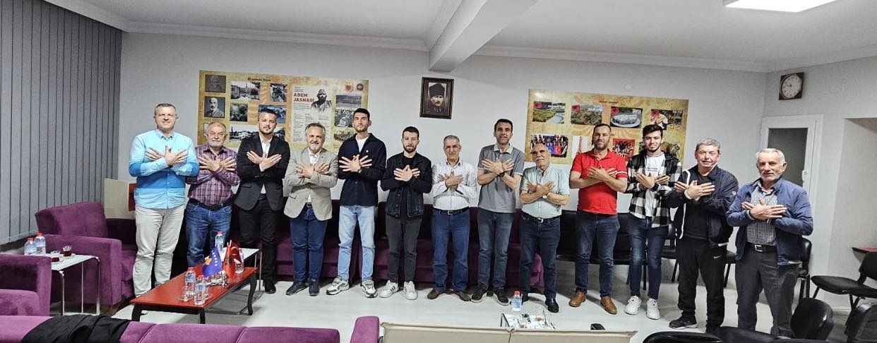 Arnavut Kültür Derneği tarihçi Balla'yı ağırladı