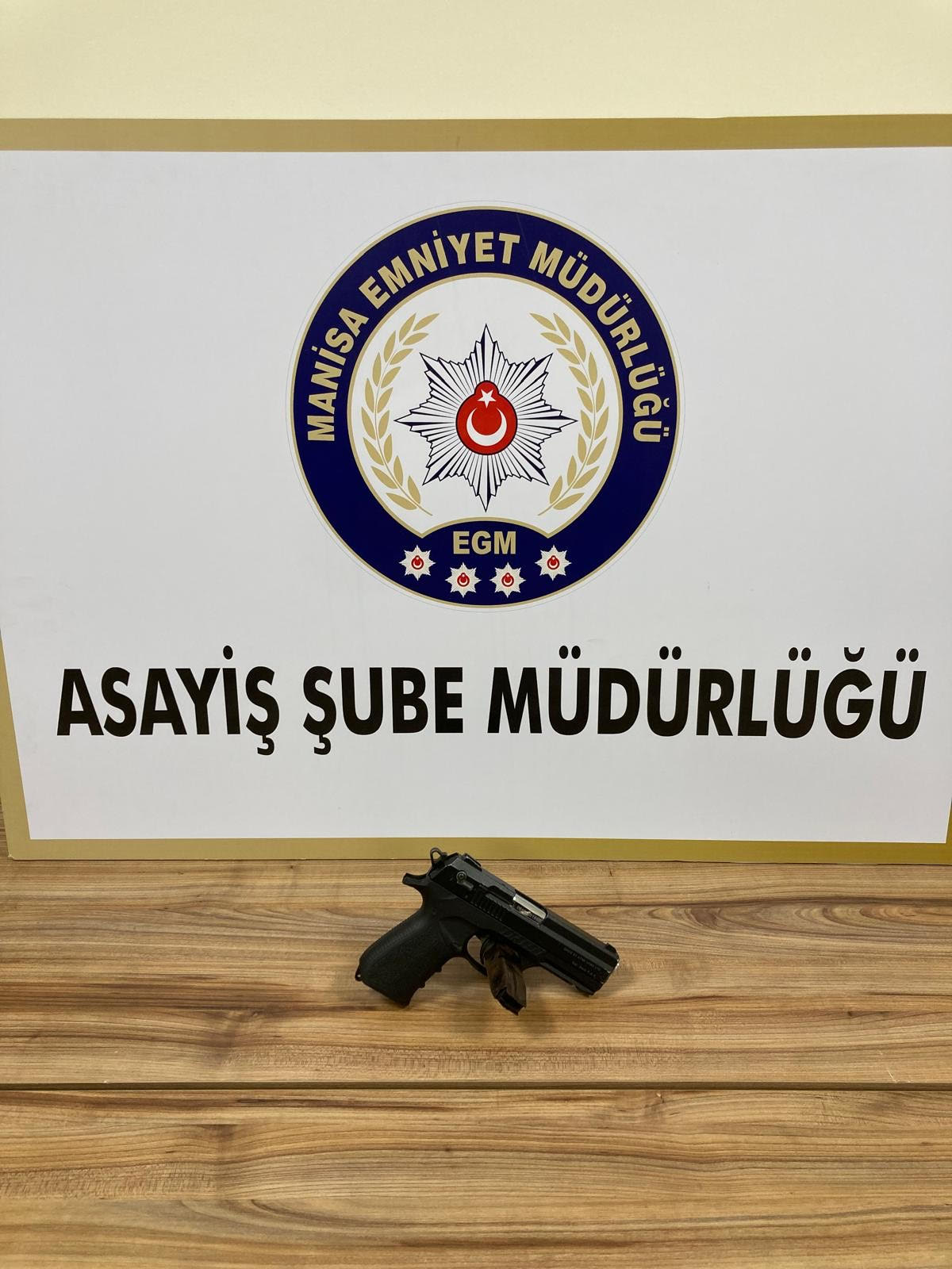 Paylaştıkları video sonrası yakalandılar!