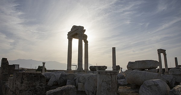  Laodikya Antik Kenti