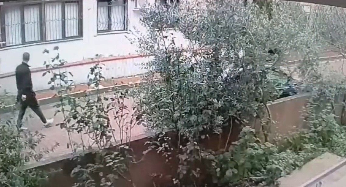 Hırsızlıktan kesinleşmiş 46 yıl hapis kararı vardı, polisten kaçamadı!