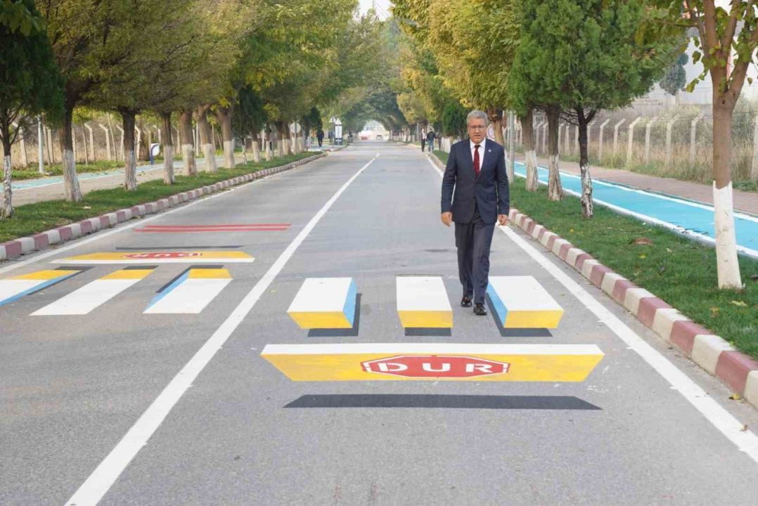 Ege Üniversitesi ’En Çevreci Üniversite’ ödülüne layık görüldü