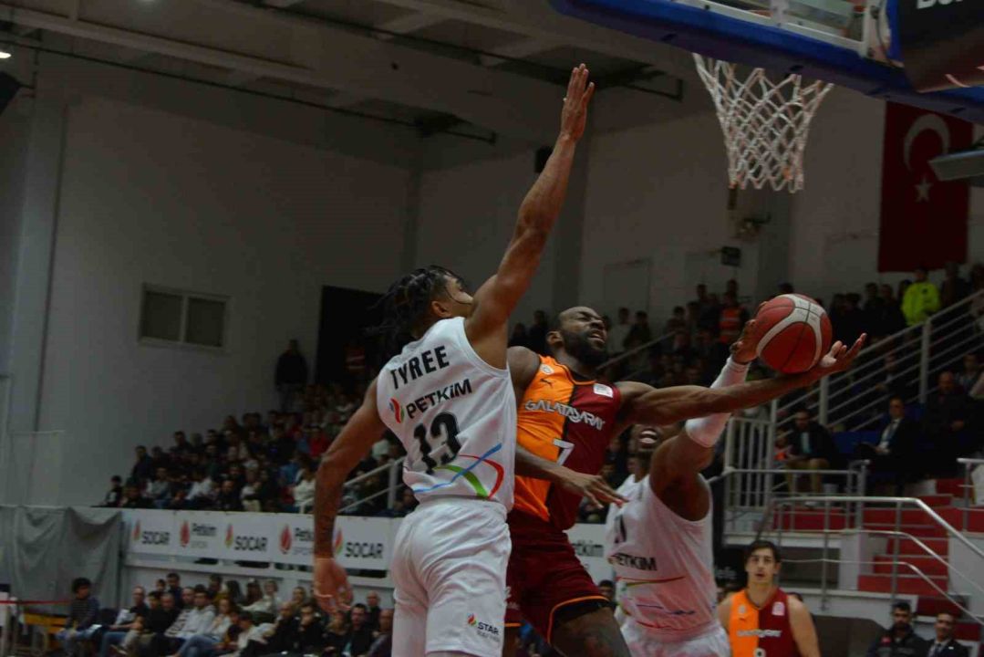 Türkiye Sigorta Basketbol Süper Ligi: Aliağa Petkimspor: 77 - Galatasaray: 94