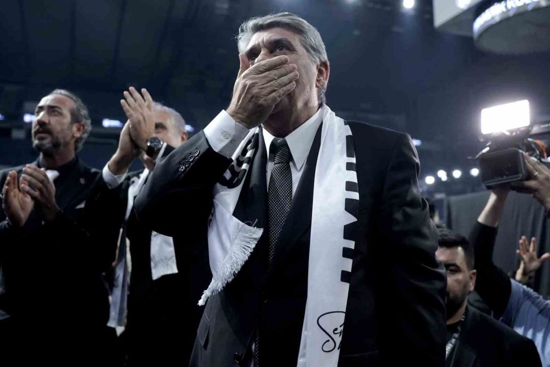 Beşiktaş’ın yeni başkanı Serdal Adalı oldu