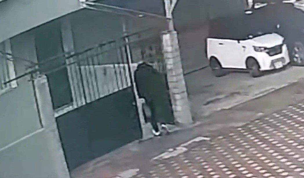 Hırsızlıktan kesinleşmiş 46 yıl hapis kararı vardı, polisten kaçamadı!