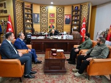 MHP Genel Başkanı Bahçeli, Suriye’den gelen heyeti kabul etti