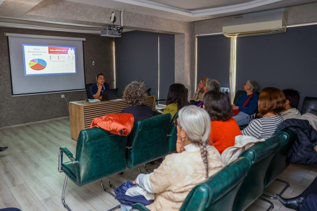 Manisalı kadınlara beslenme ve fizyoterapi eğitimi verildi