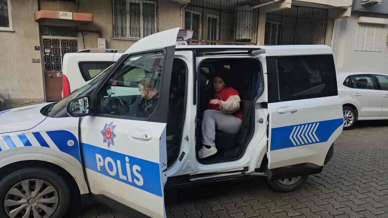 Kazada yaralanan öğrenciyi sınava polisler yetiştirdi!