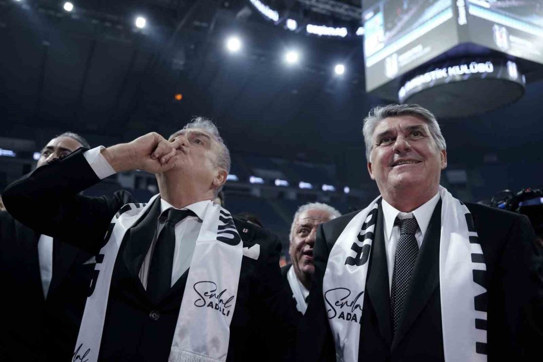 Beşiktaş’ın yeni başkanı Serdal Adalı oldu