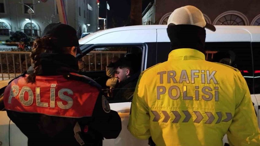 İzmir’de emniyetten yeni yıl denetimi