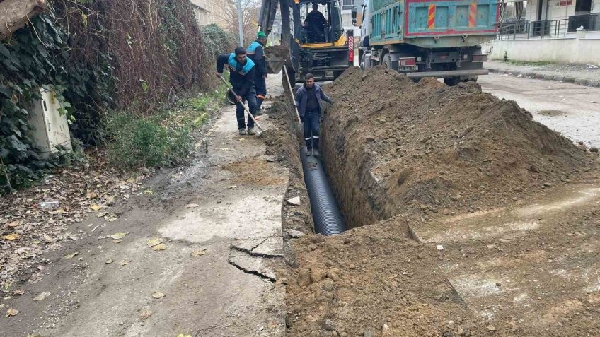 Salihli'nin mahallesinde taşkın sorununa çözüm