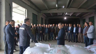 Demirci’de çiftçilere yüzde 75’i hibeli nohut tohumu desteği