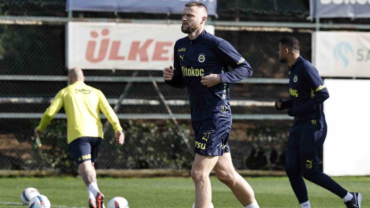 Fenerbahçe, Galatasaray maçı hazırlıklarına başladı