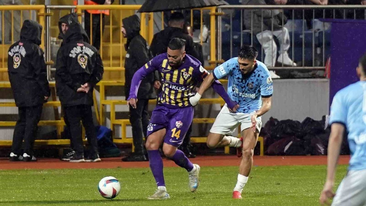 Trendyol Süper Lig: Eyüpspor: 1 - Başakşehir: 3 (Maç sonucu)
