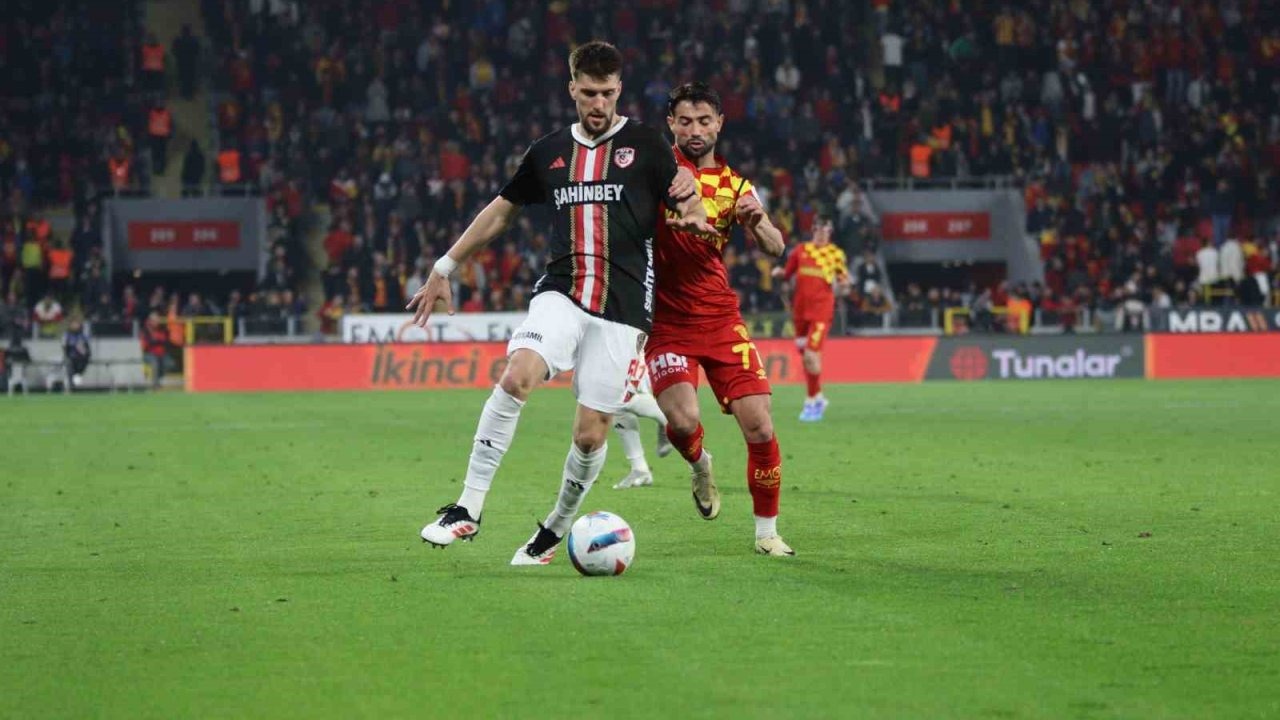 Trendyol Süper Lig: Göztepe: 1 - Gaziantep FK: 1 (Maç sonucu)