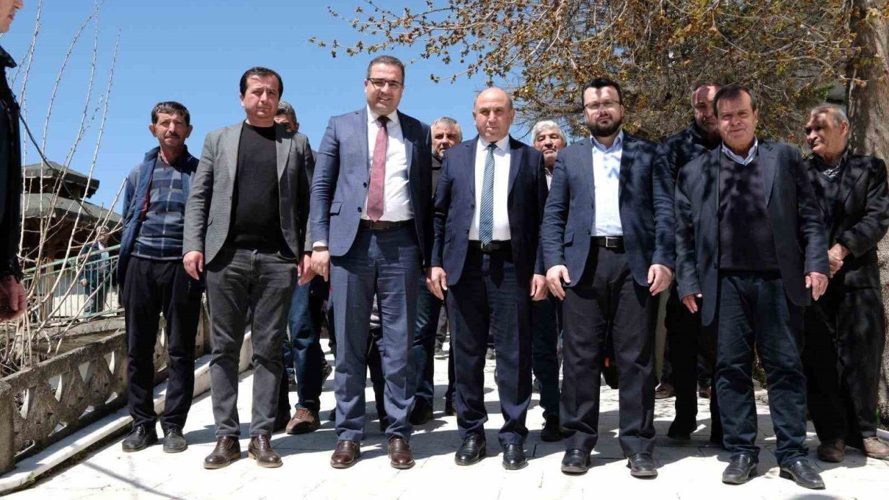 Sarıgöl’de vatandaşlar yağmur duasına çıktı