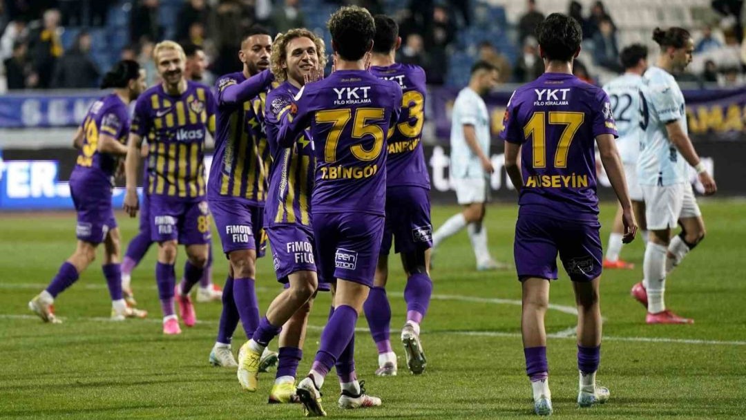Trendyol Süper Lig: Eyüpspor: 6 - Adana Demirspor: 0 (Maç sonucu)