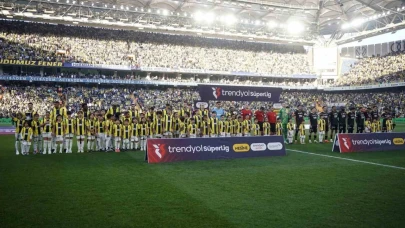 Trendyol Süper Lig: Fenerbahçe: 0 - Beşiktaş: 1 (Maç devam ediyor)