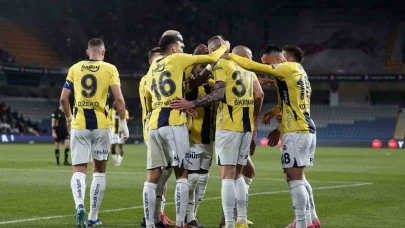 Trendyol Süper Lig: RAMS Başakşehir: 1 - Fenerbahçe: 4 (Maç sonucu)