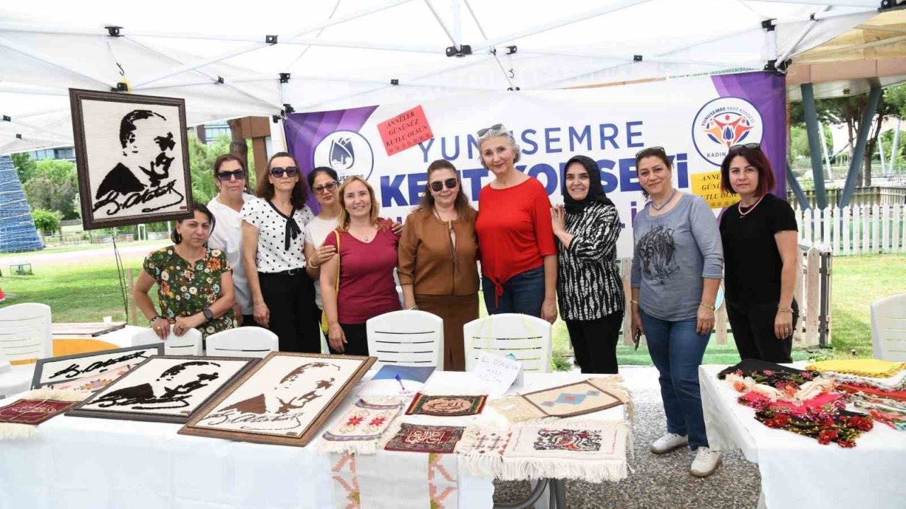 Manisa'da el emeği ürünler Atatürk Kent Parkı’nda satışa sunuldu