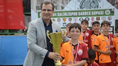 Galatasaray ve Fenerbahçe şampiyon