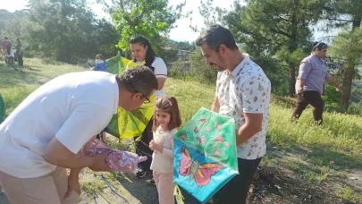 İlçede gökyüzü uçurtmalarla renklendi