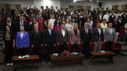 İlçede "Kurtuluş Savaşı ve Gençlik" Semineri Düzenlendi