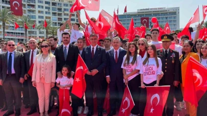 İzmir’de 19 Mayıs coşkuyla kutlandı