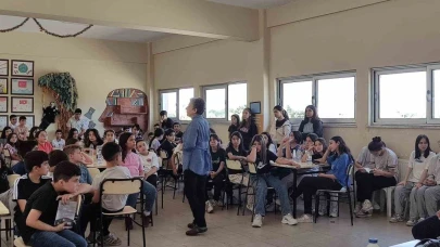 Okudukları kitabın yazarıyla buluştular