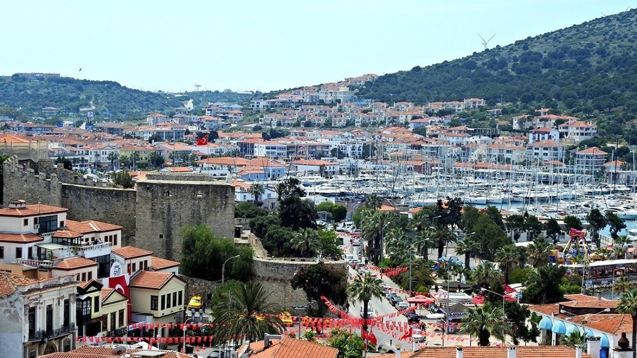 Çeşme, bayramda 1 milyon kişi bekliyor