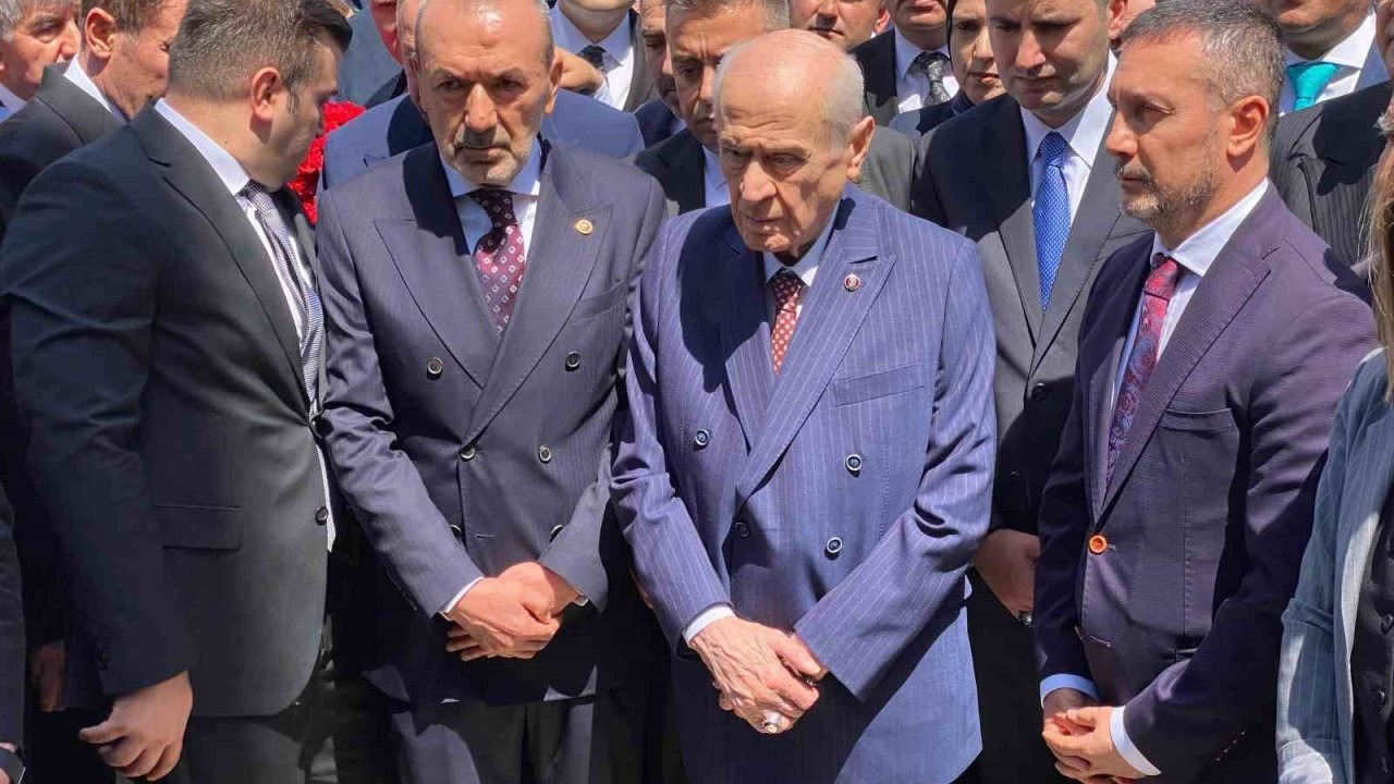 MHP Lideri Bahçeli, Ülkücü Şehitler Anıtı’nı ziyaret etti