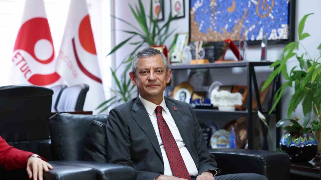 CHP Genel Başkanı Özel: "Asgari ücret mücadelesi herkesin ekmek mücadelesidir"
