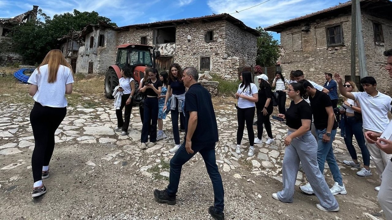 İlçede tarihi güzellikleri gençlerle buluşuyor