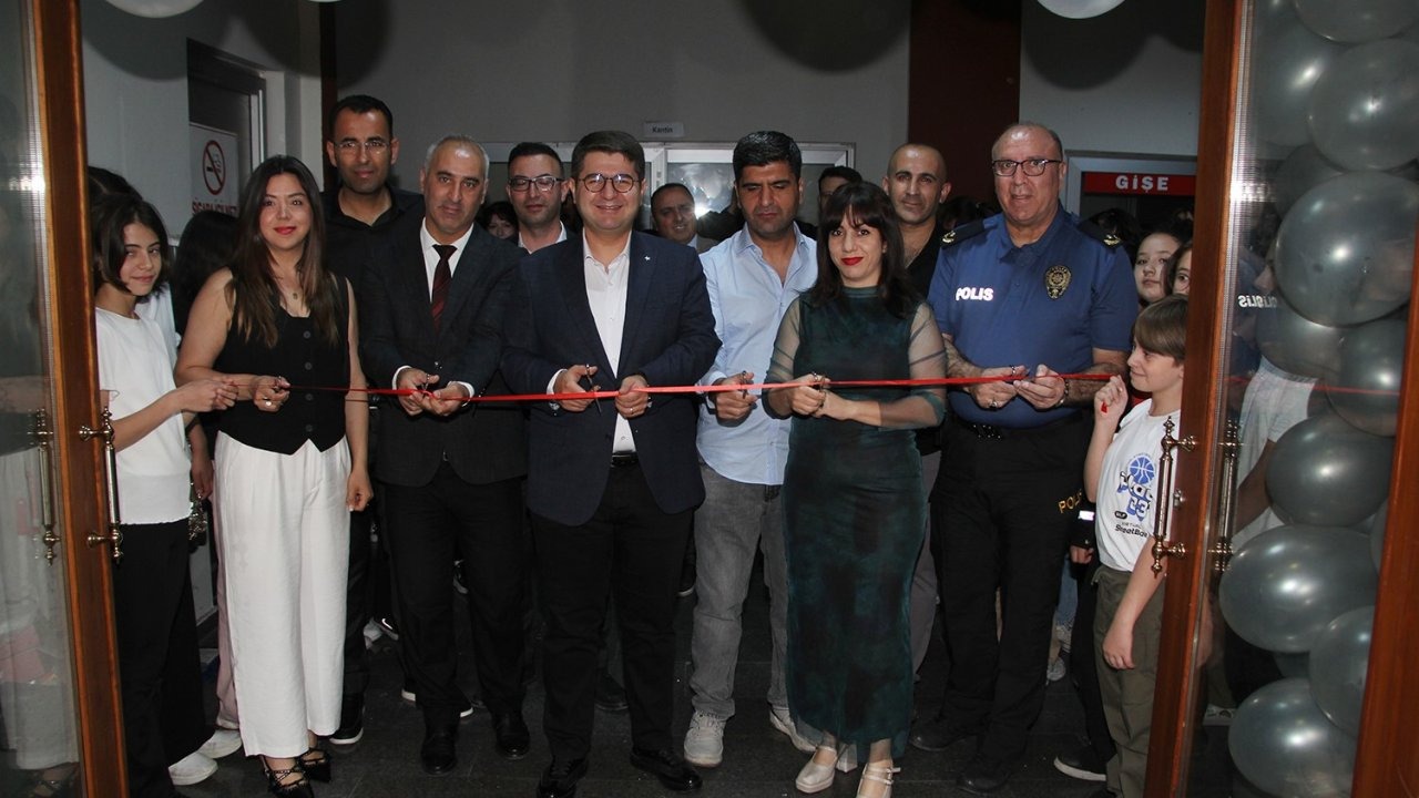 İlçede ortaokul öğrencilerinden anlamlı sanat buluşması