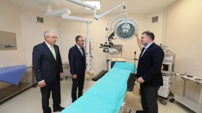 Dr. Mehmet Kasapoğlu, Ege Üniversitesinde incelemelerde bulundu