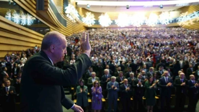 Cumhurbaşkanı Erdoğan: "İran’ın egemenliğine ve bölgemizin güvenliğine yönelik saldırıları kimden gelirse gelsin, asla tasvip etmiyor, tepkimizi de açıkça ortaya koyuyoruz"