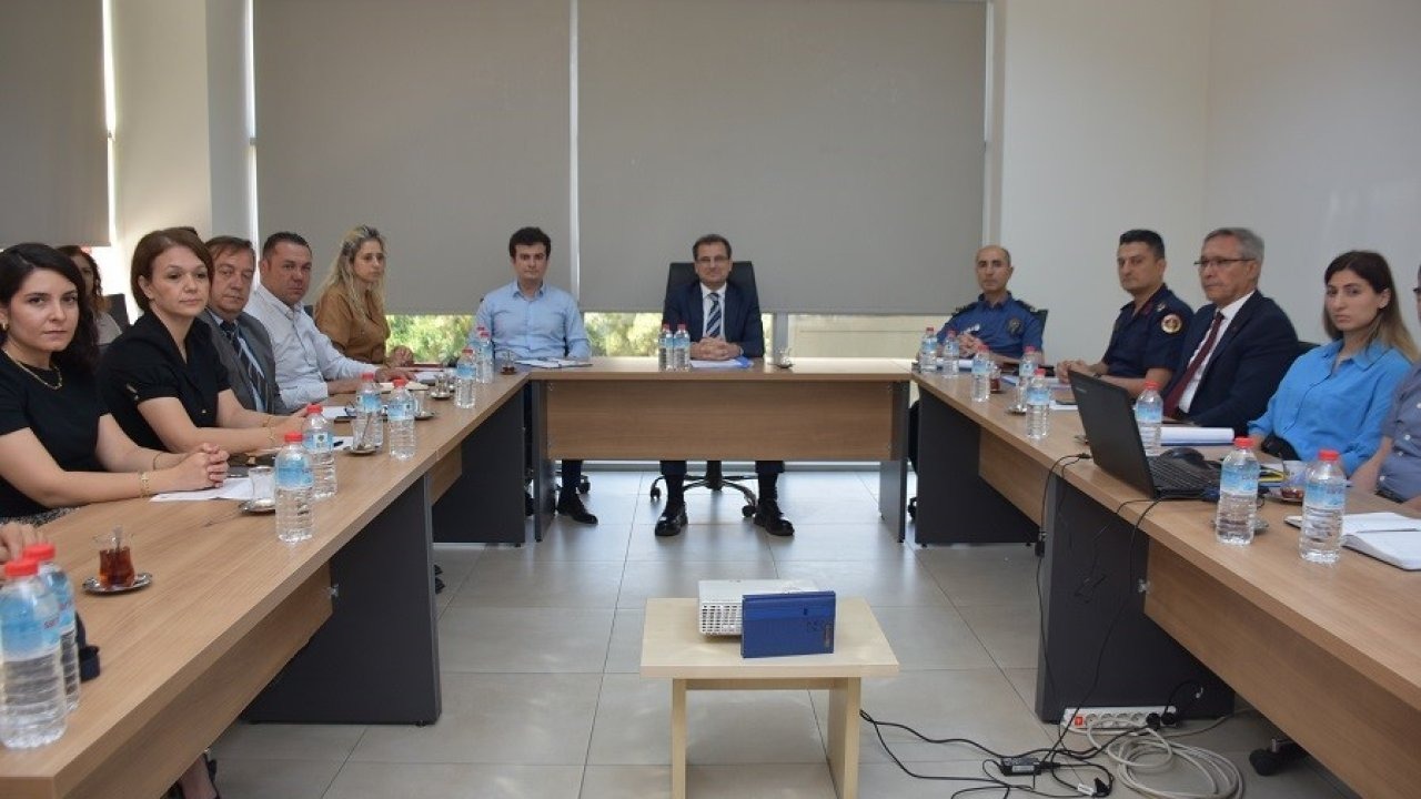 Kadına şiddet ve çocuk koruma konuları Salihli’de masaya yatırıldı