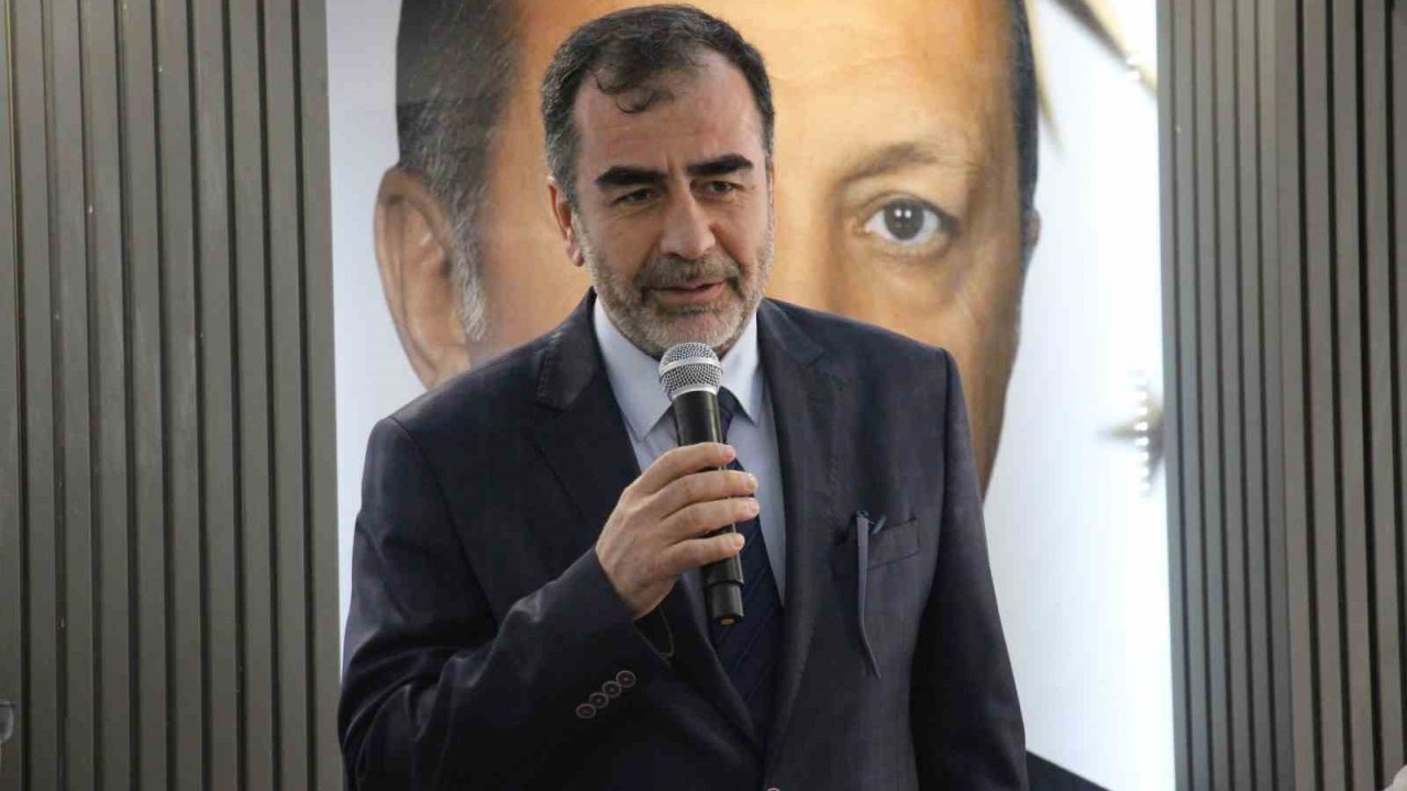 AK Parti İl Başkanı Erdem: "Ailemize katılmasından büyük bir memnuniyet duyuyoruz"