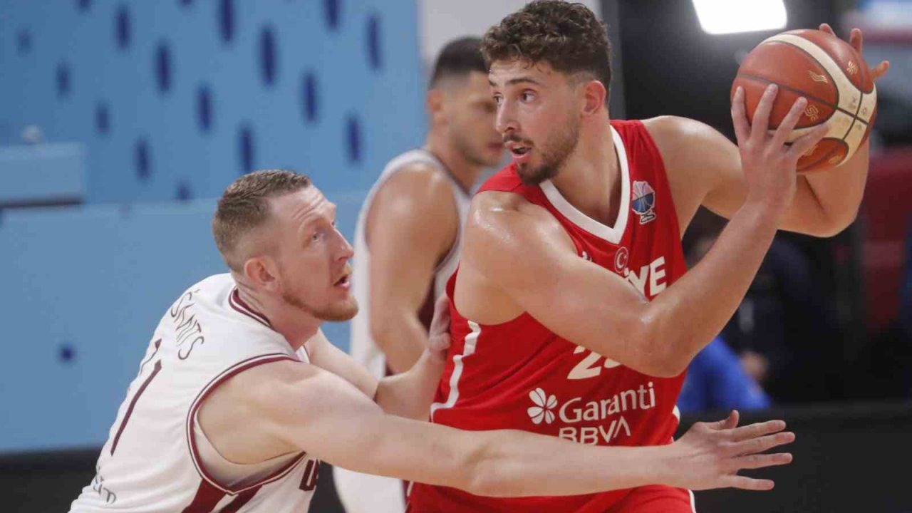 A Milli Erkek Basketbol Takımı, Avrupa Şampiyonası’na galibiyetle başladı