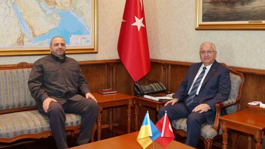 Bakan Güler, Ukraynalı mevkidaşı Umerov ile bir araya geldi