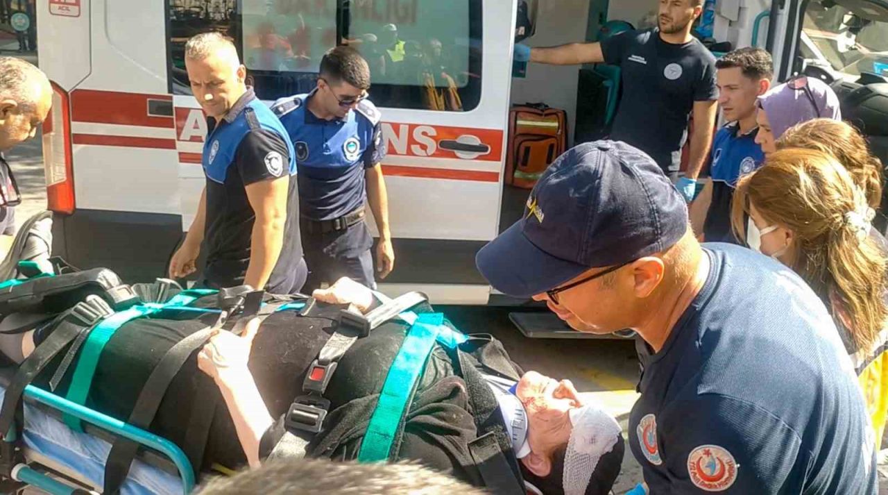 Direksiyon başında tansiyonu düştü, mobilya mağazasına girdi!