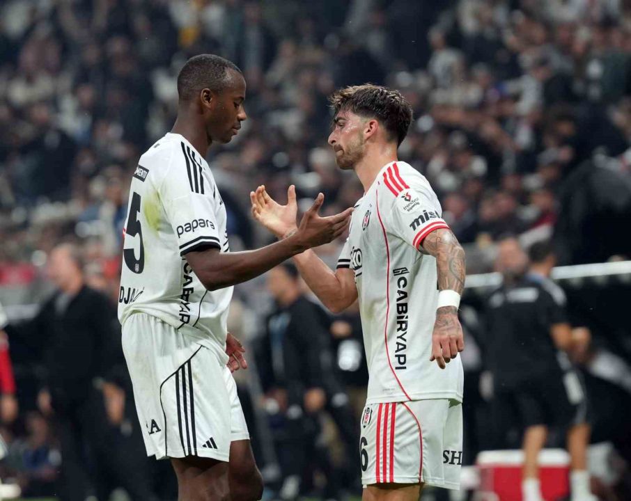 Trendyol Süper Lig: Beşiktaş: 3 - Kocaelispor: 1 (Maç sonucu)