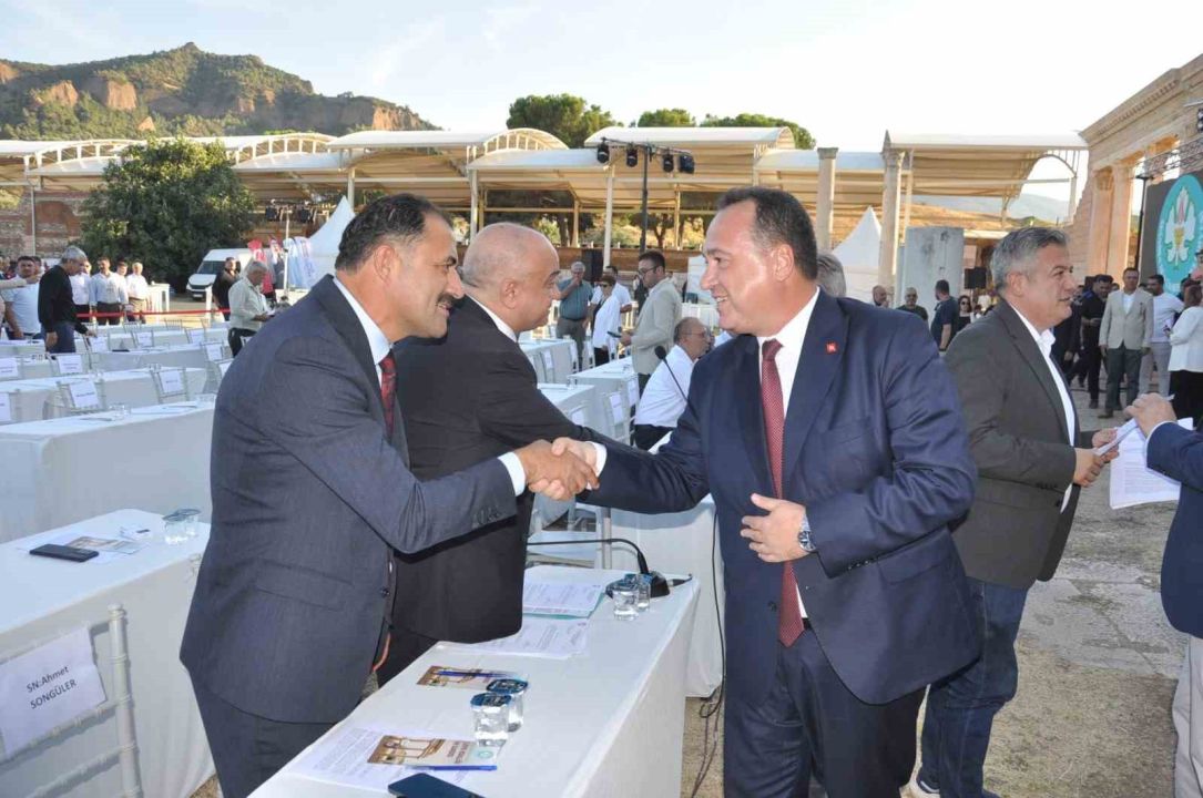 Manisa Büyükşehir Belediye Meclisi tarihi mekanda toplandı