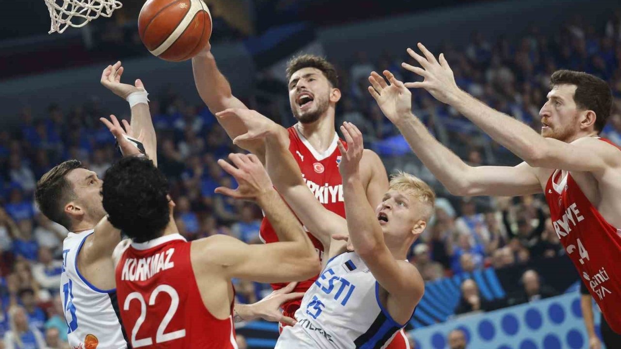 12 Dev Adam, Avrupa Şampiyonası’nda 4’te 4 yaptı