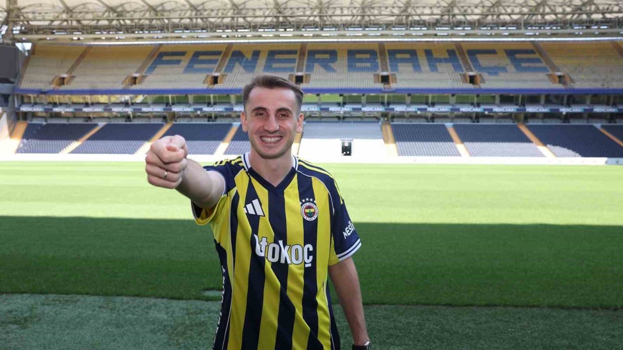 Kerem Aktürkoğlu, Fenerbahçe ile 4 yıllık sözleşme imzaladı
