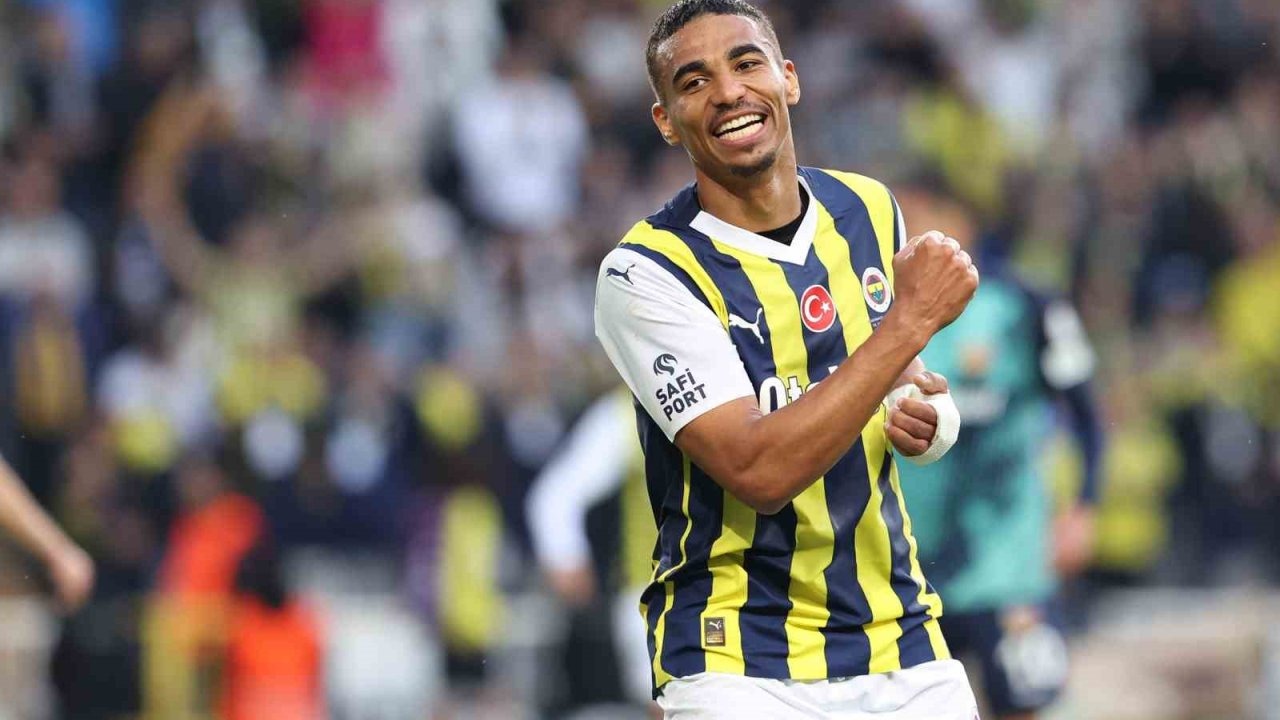 Fenerbahçeli Alexander Djiku, Spartak Moskova’ya transfer oldu