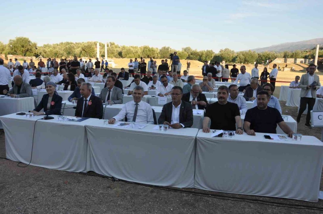 Manisa Büyükşehir Belediye Meclisi tarihi mekanda toplandı